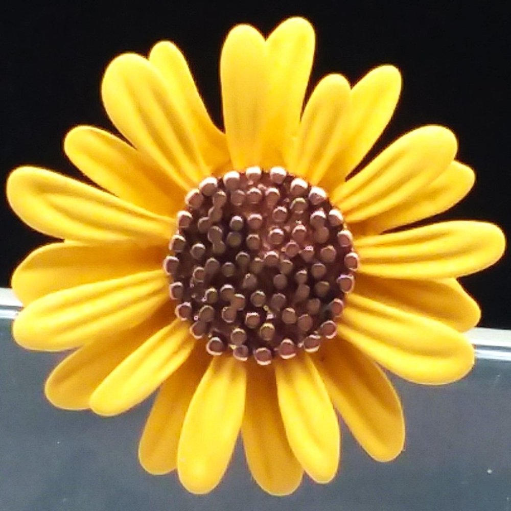 Sunflower Brooch Pin Stylish Copper Metal Flower Trendy Glam Fun Happy Summer